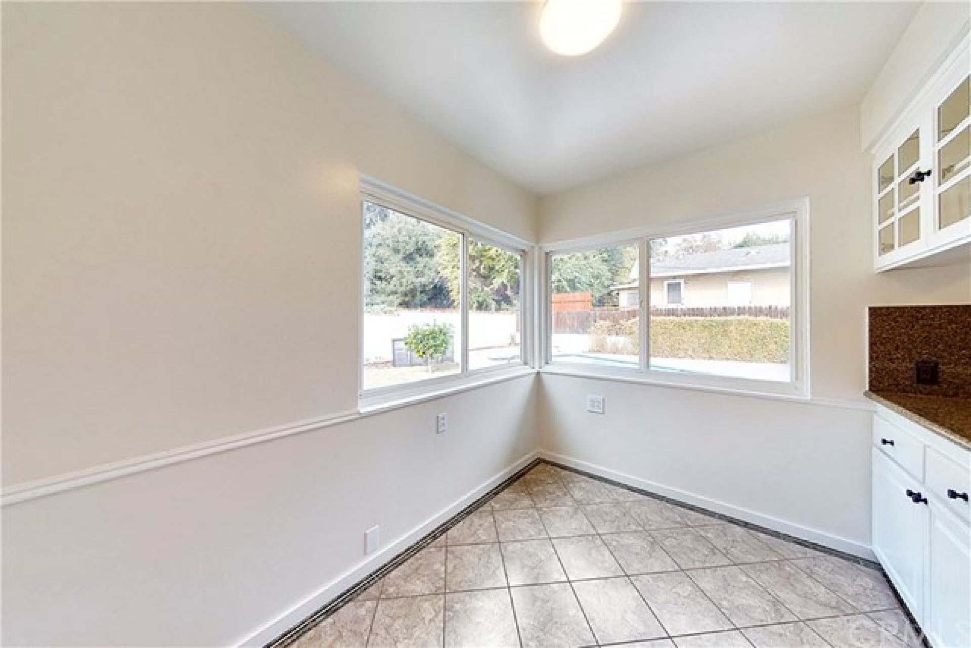 2745 Scripps Place, Altadena CA: 