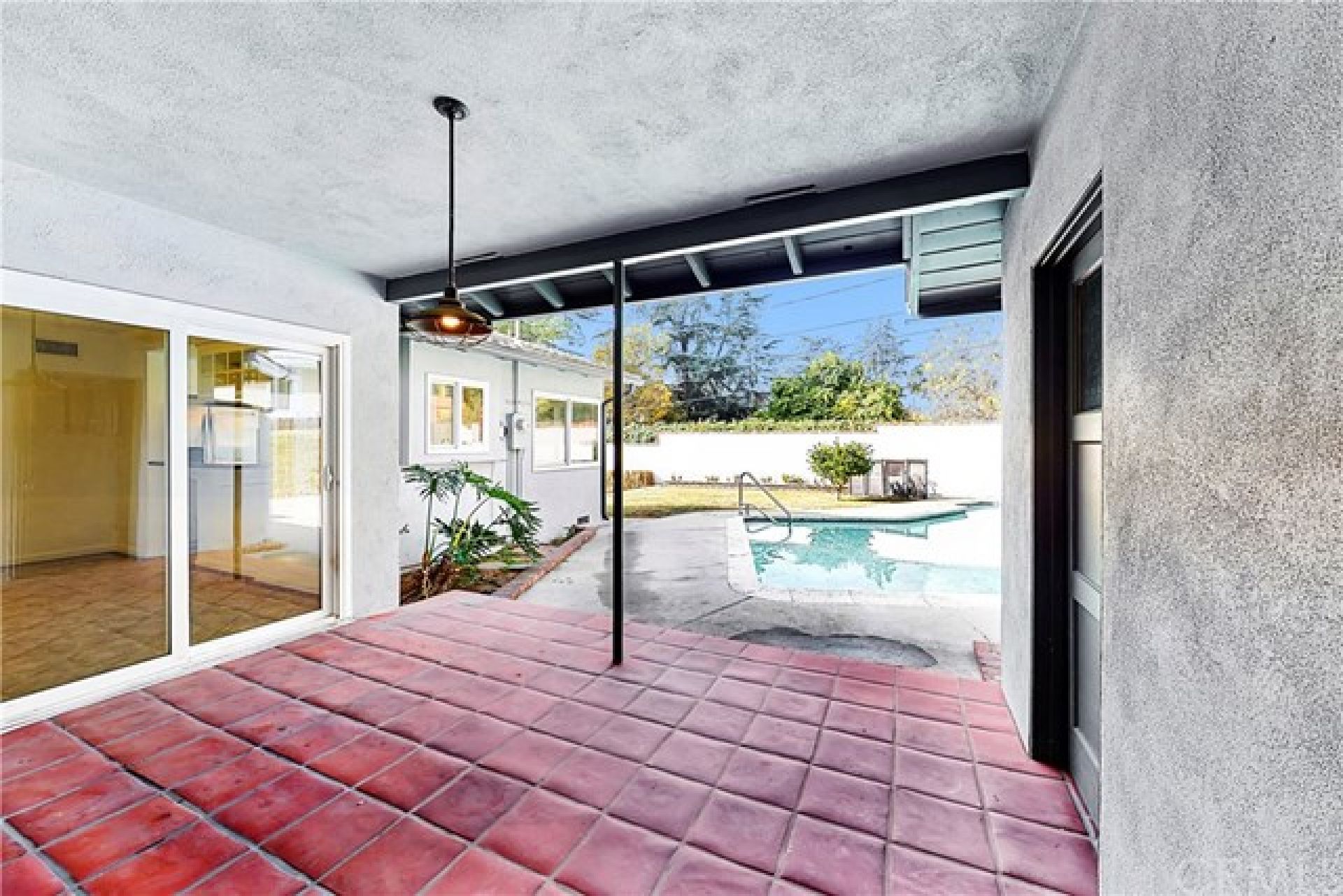2745 Scripps Place, Altadena CA: 
