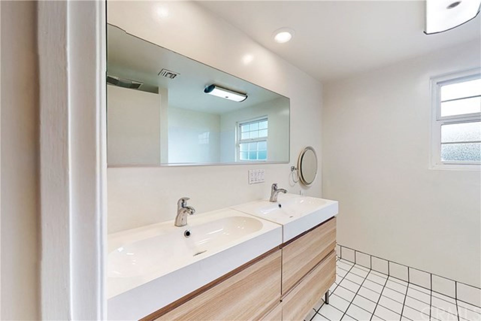 2745 Scripps Place, Altadena CA: 