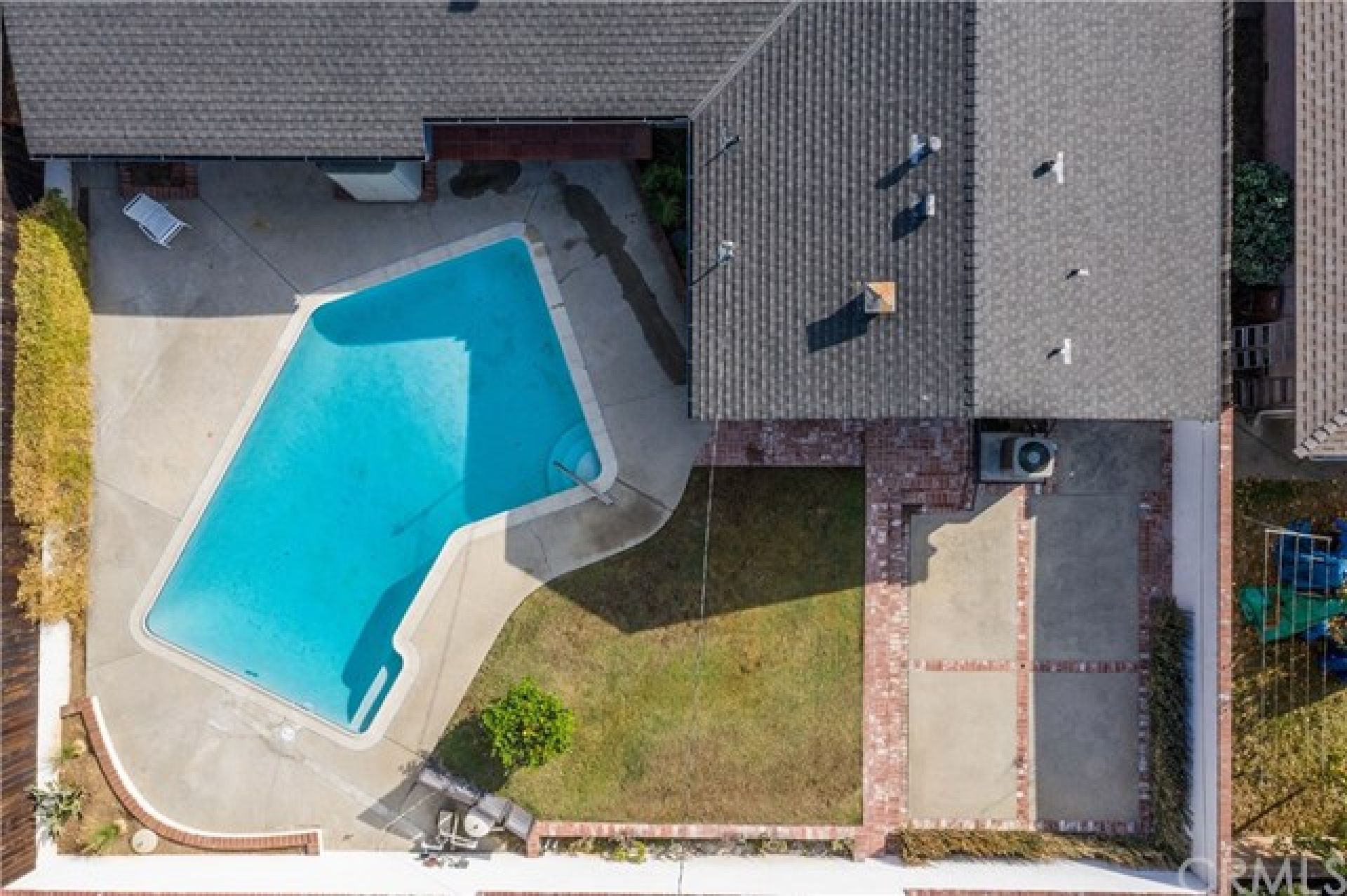 2745 Scripps Place, Altadena CA: 